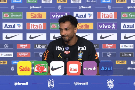 Lateral do Brasil, Danilo em entrevista coletiva