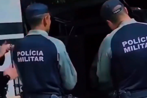 Polícia investiga militares que cantaram parabéns para homem preso no aniversário em Goiás