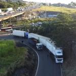 Acidente fecha a alça de acesso Avenida Cardeal Eugênio Pacelli para o Anel