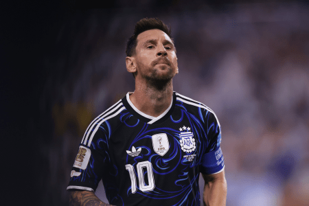 Lionel Messi em ação pela Argentina na Copa do Mundo