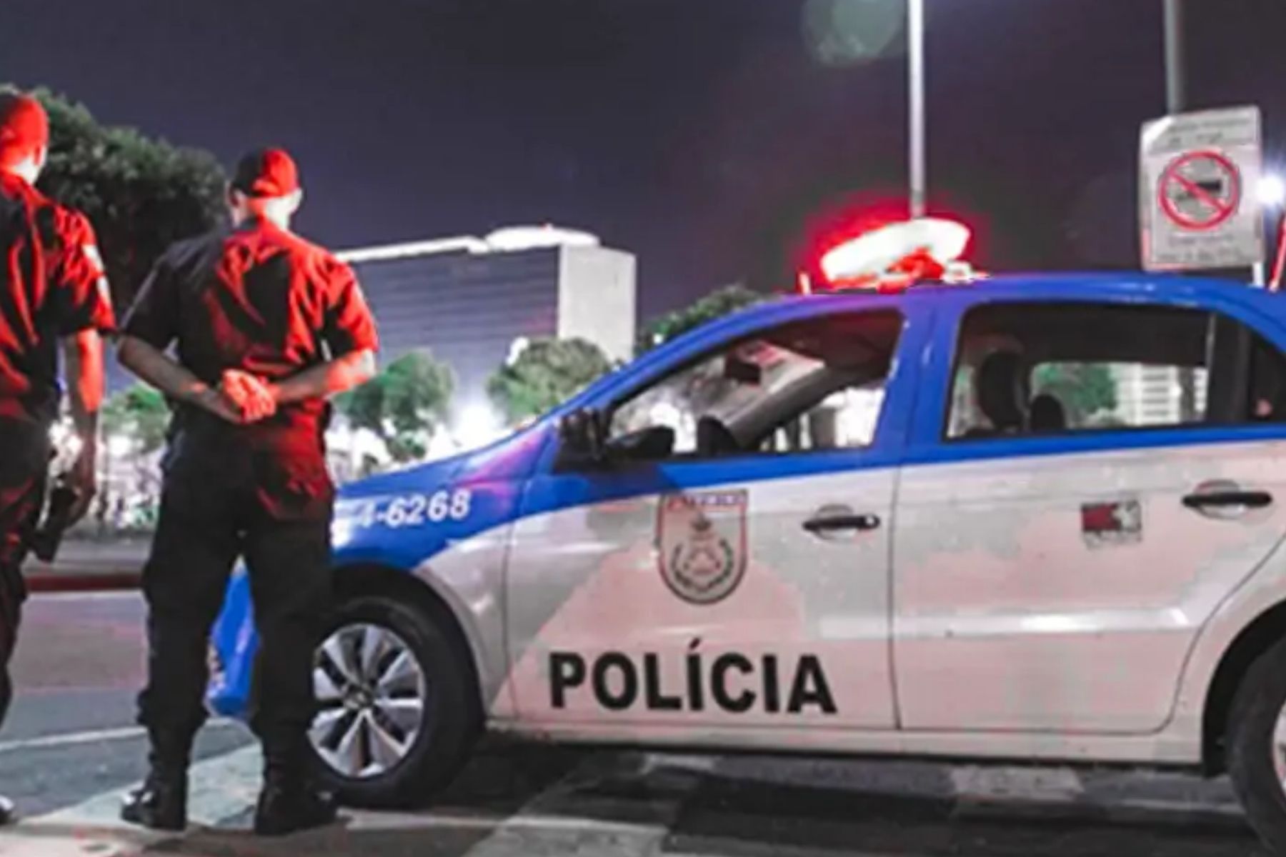 Criança de 12 anos morre após ser atingida por bala perdida enquanto brincava