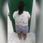 Mulher de 37 anos que fingia ter 12 é presa por estelionato após ser adotada em Santa Catarina