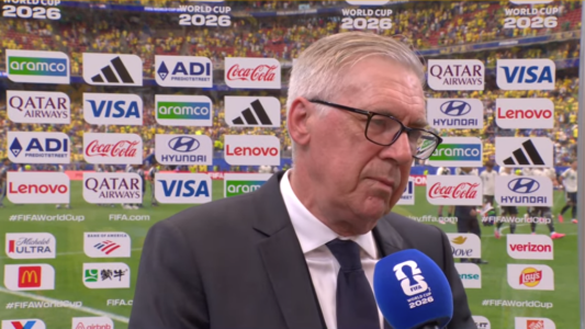Técnico Carlo Ancelotti em entrevista à CazéTV após vitória do Brasil sobre Japão pela Copa do Mundo