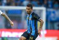 Ex-laterais do Atlético lideram lista de possíveis saídas do Grêmio