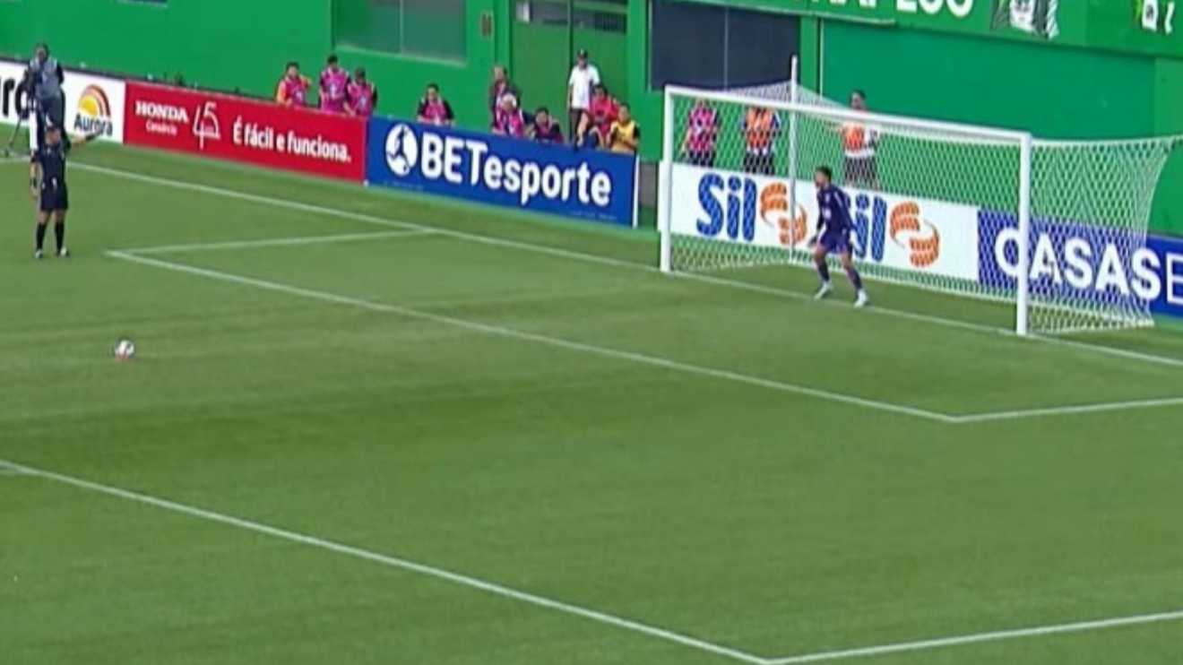 Emprestado pelo Cruzeiro, goleiro conquista título da Copa Sul-Sudeste após pênaltis