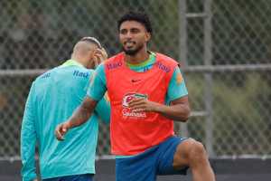 Galvão Bueno reage ao corte de Wesley e convocação de Éderson para a Copa do Mundo