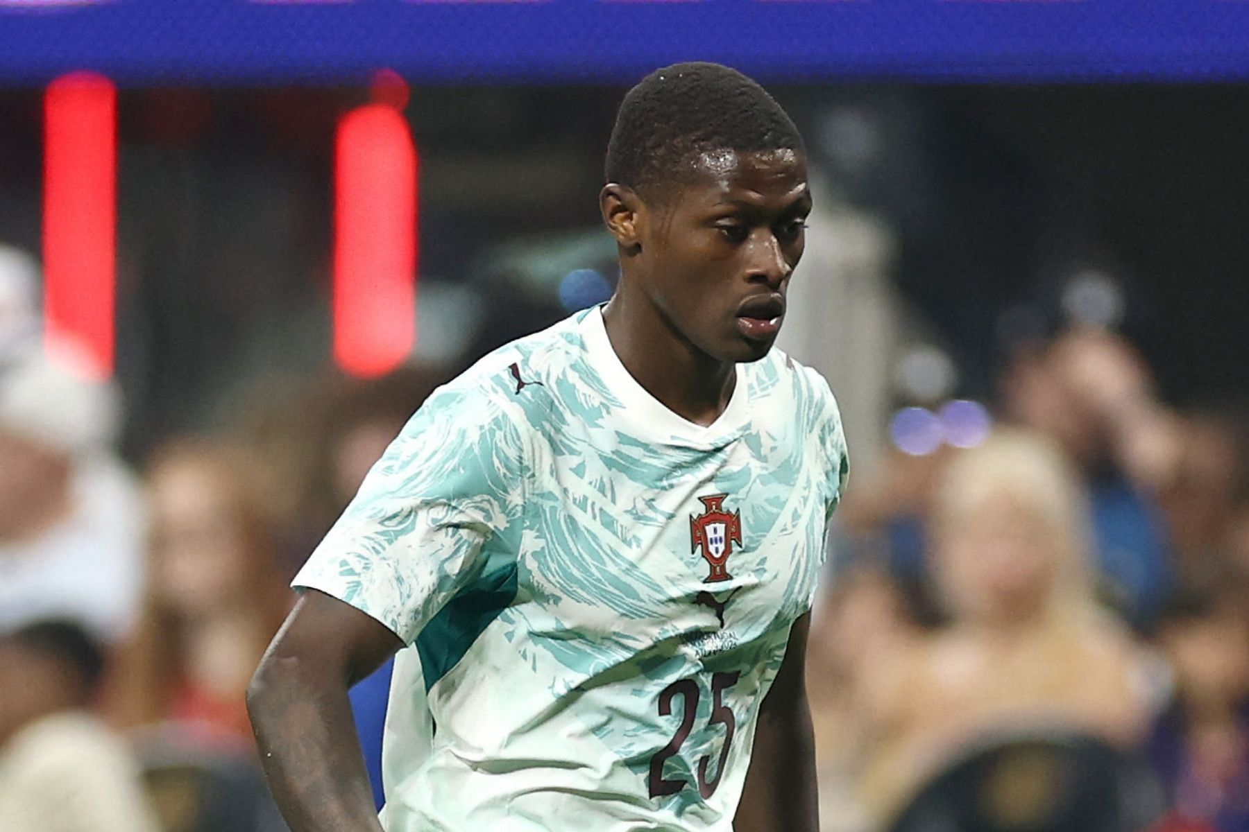 Nuno Mendes preocupa para a Copa do Mundo? Treinador de Portugal responde
