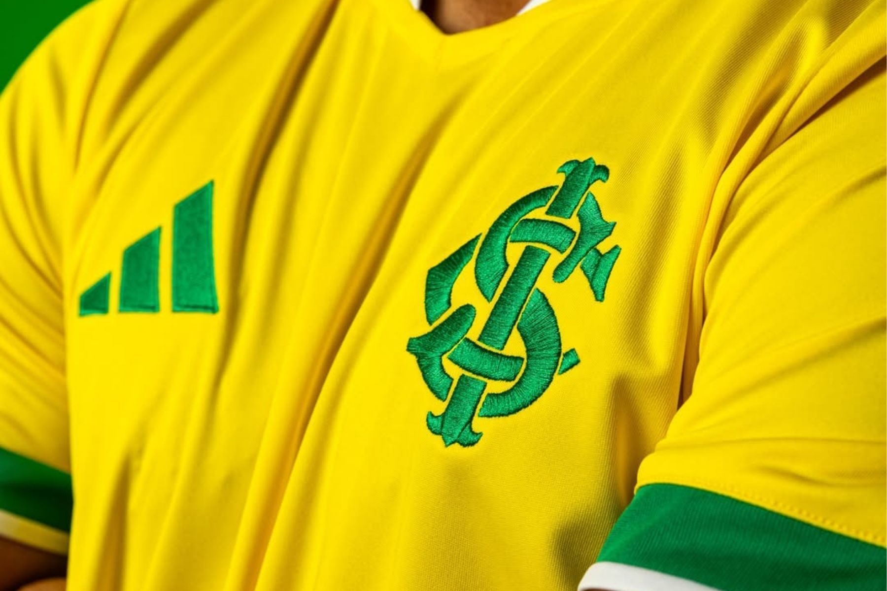 Inter revela camisa com as cores da Seleção Brasileira para a Copa do Mundo