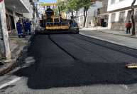 Começa recapeamento do asfalto na Rua Dr. Romualdo em Juiz de Fora