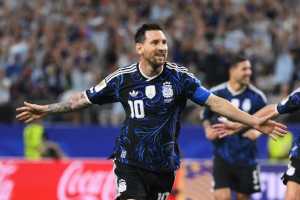 Messi bate recorde inédito na Copa do Mundo com gol de falta contra Jordânia