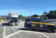 PRF flagra adolescente de 14 anos dirigindo caminhão do pai na BR-381