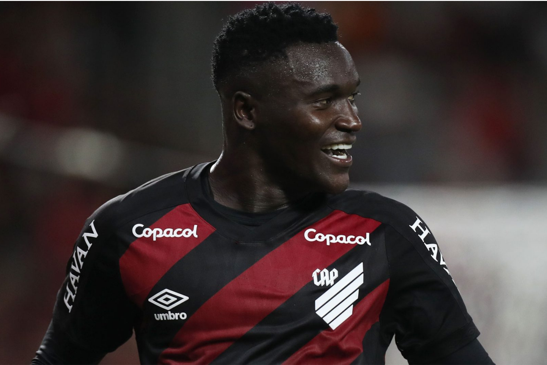 Athletico-PR vai vender Viveros? Odair é direto e detalha conversa com Petraglia