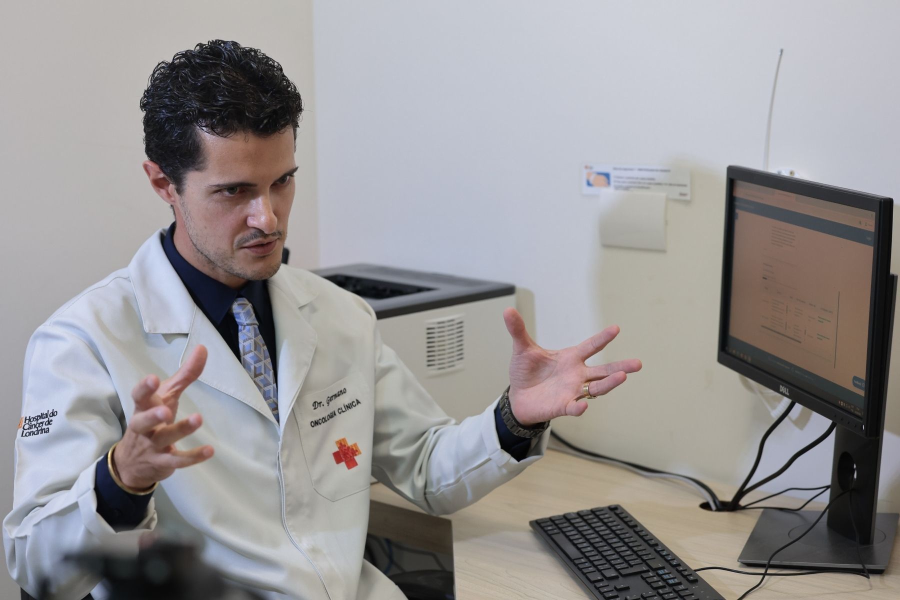 Estado do Paraná vai usar Inteligência Artificial para tratamento do câncer; entenda