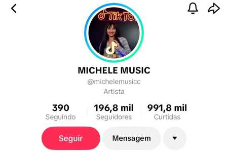 Tiktok de Michele Mello •