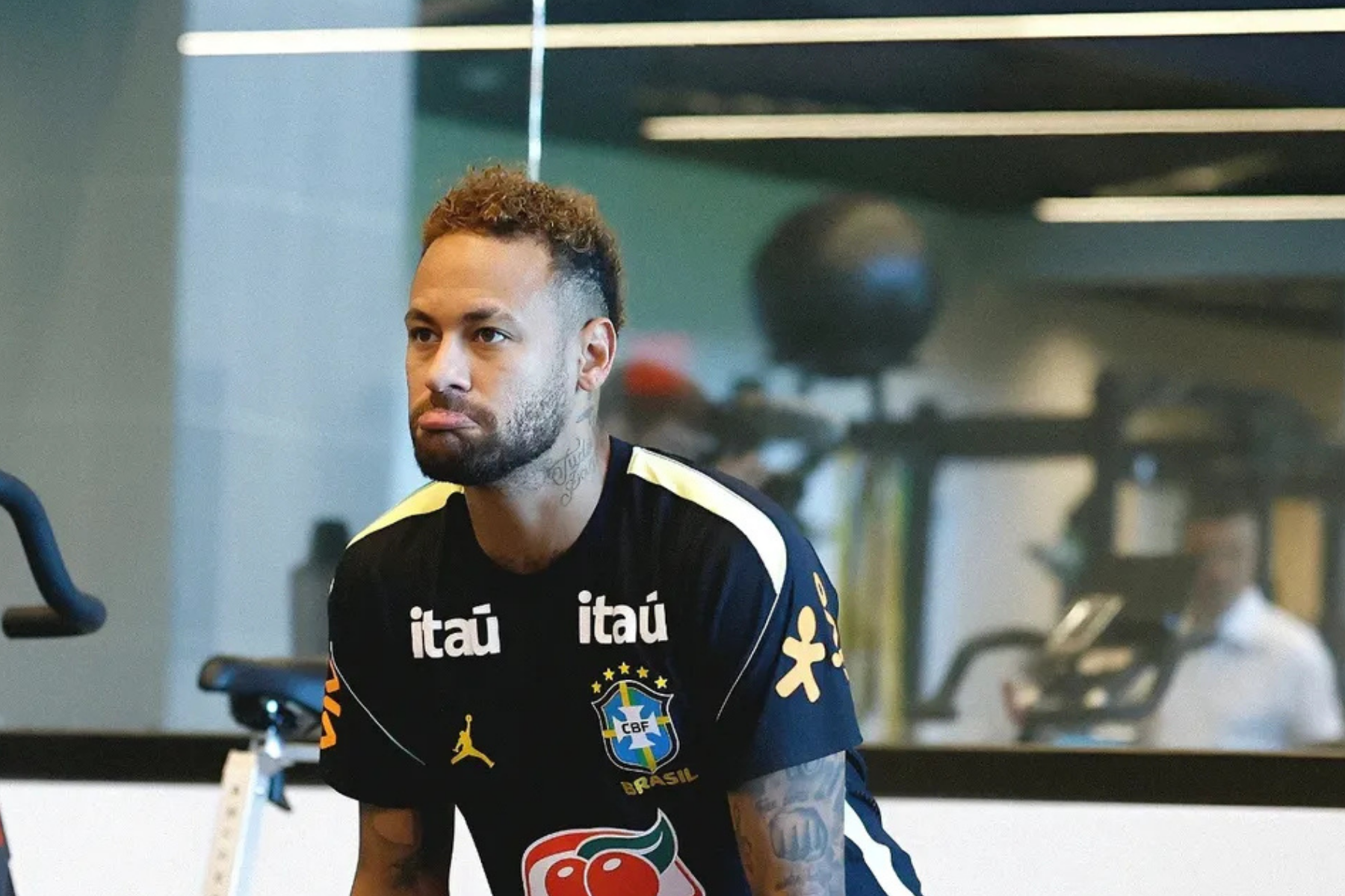 Campeão com Neymar na Seleção dispara contra astro na Copa: 'Não me convenceu'