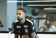 Campeão com Neymar na Seleção dispara contra astro na Copa: 'Não me convenceu'