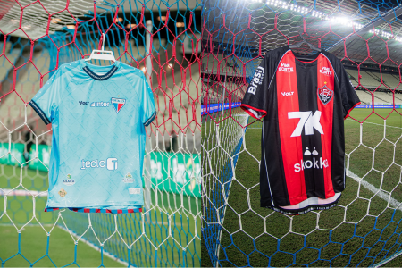Uniformes de Fortaleza e Vitória no Castelão, palco do jogo de ida da decisão da Copa do Nordeste