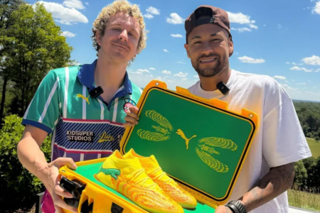 Nova chuteira de Neymar fornecida pela Puma para a Copa do Mundo