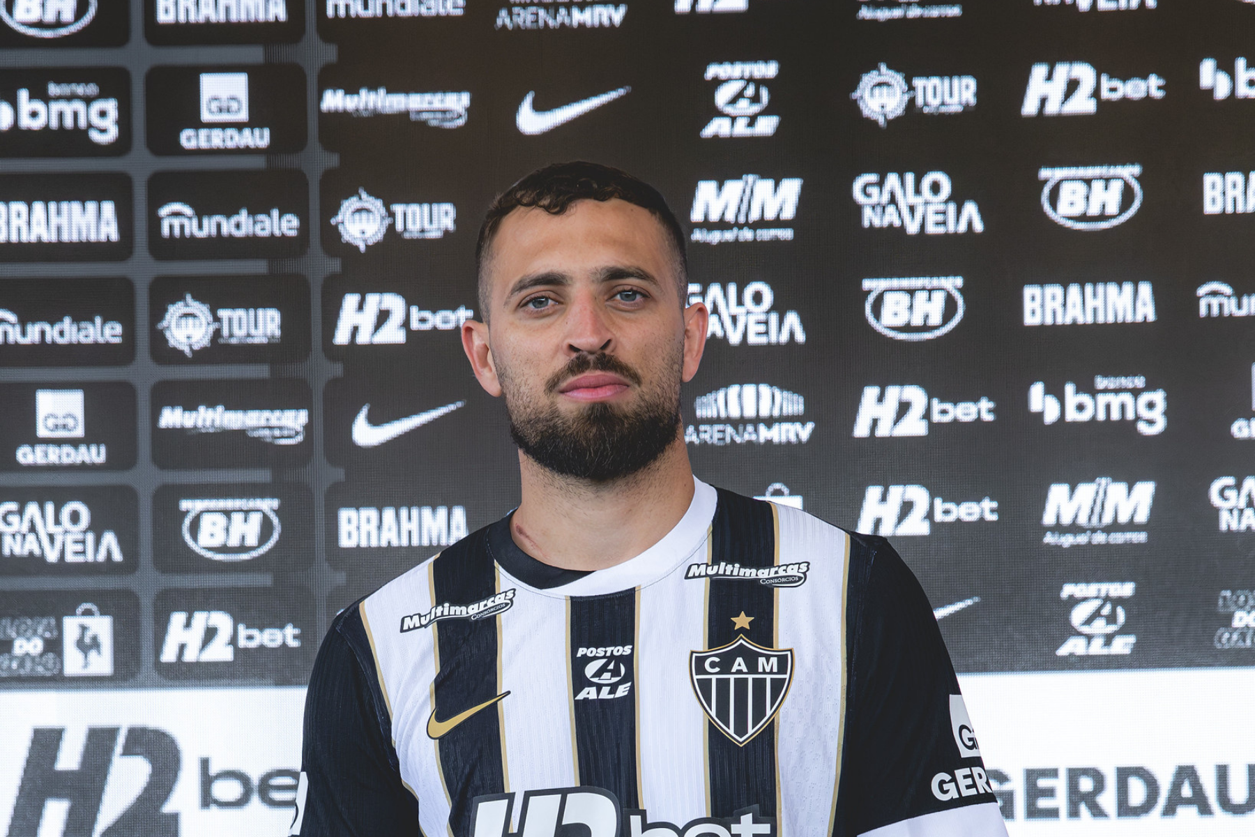 Dirigente ex-Flamengo destaca Léo Duarte, reforço do Atlético: 'Foi campeão'
