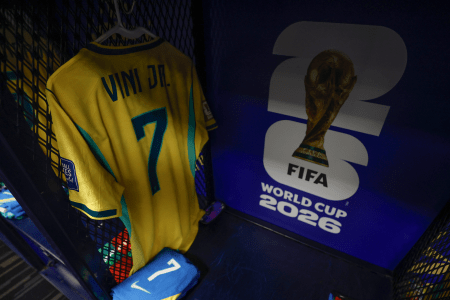 Camisa de Vini Jr antes de jogo contra o Japão