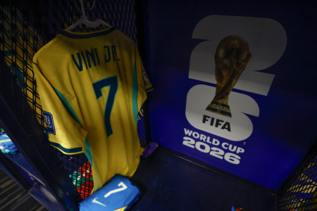 Camisa de Vini Jr antes de jogo contra o Japão