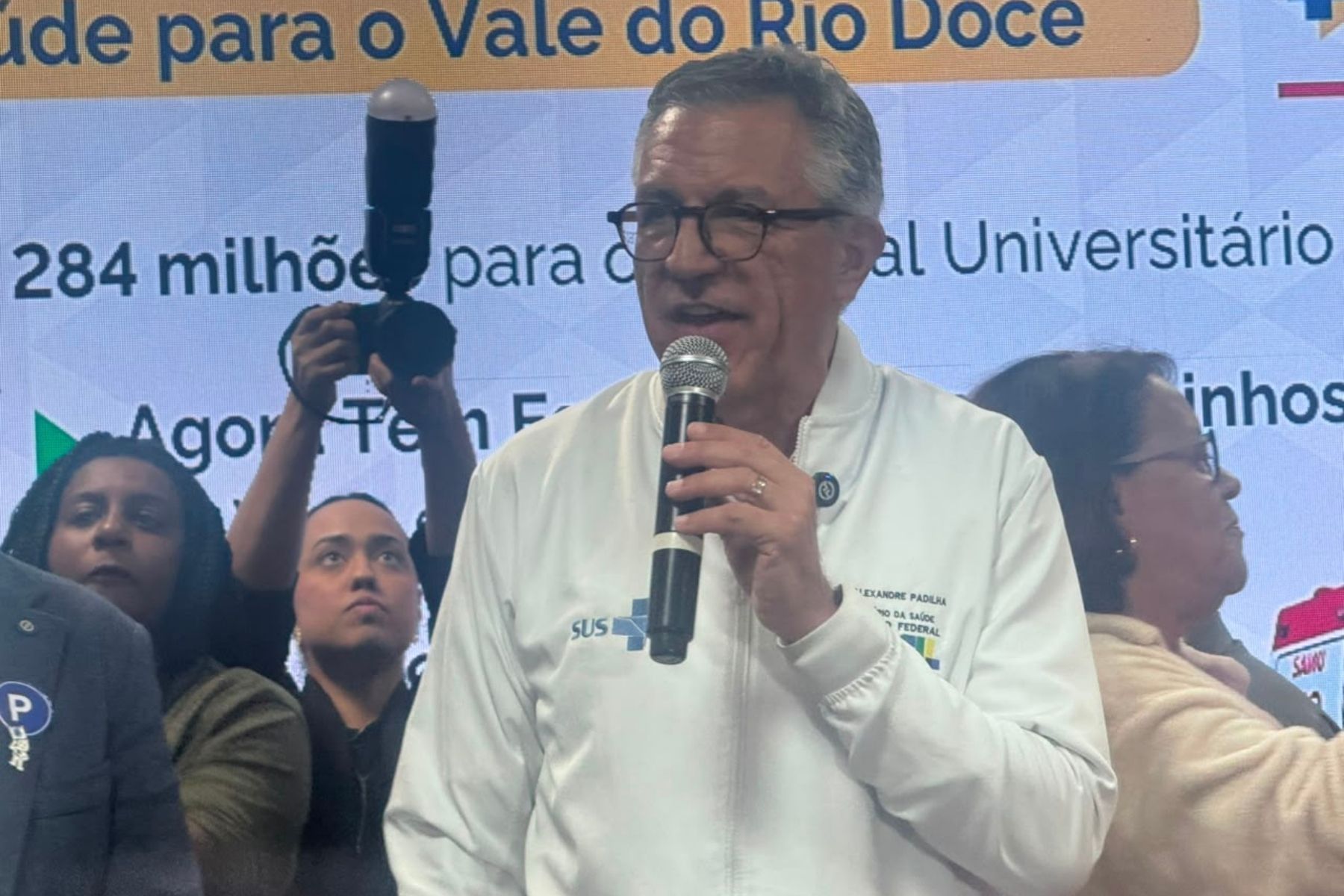 Ministro defende investigação sobre vacina da dengue do Butantan e pede calma à população