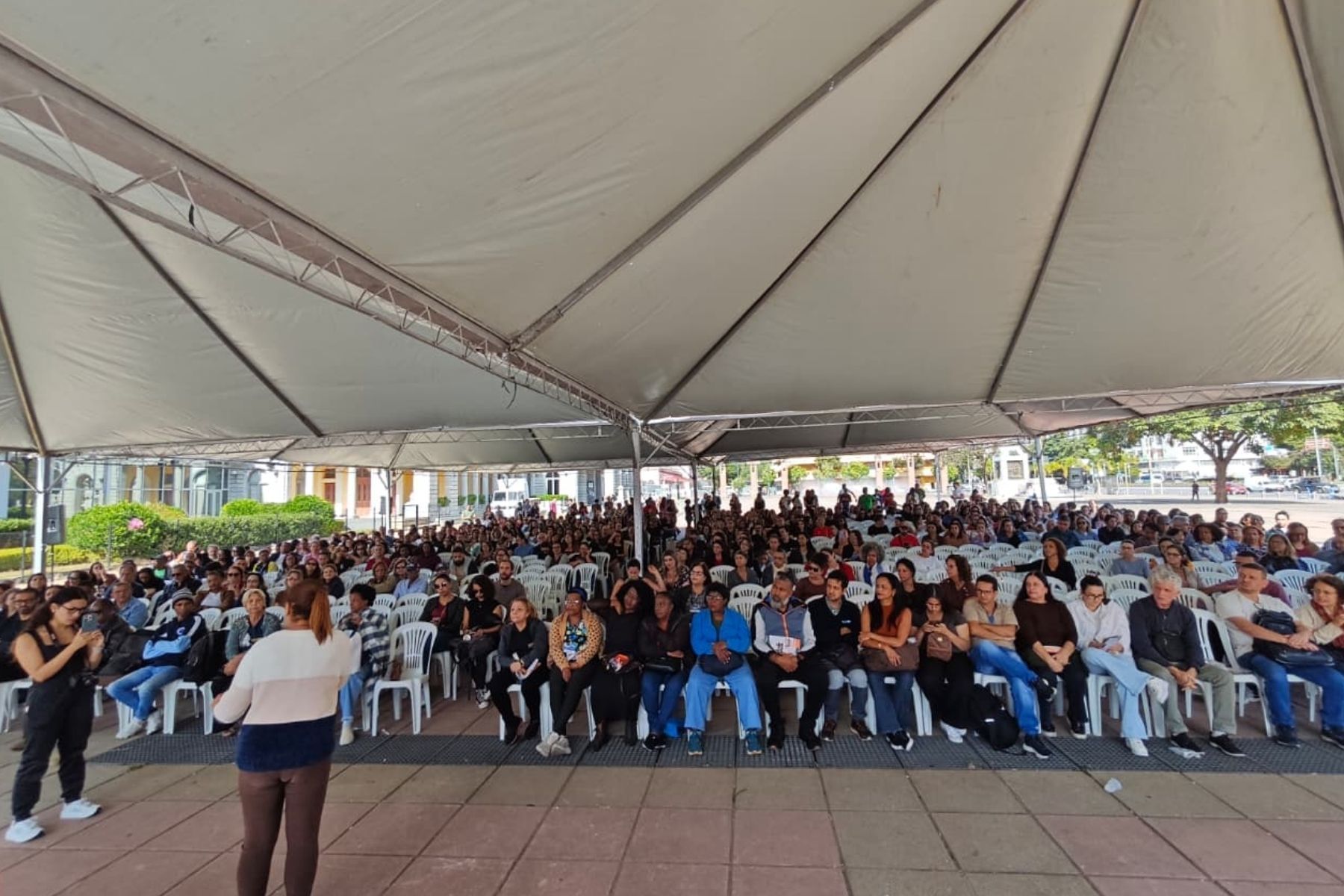 Servidores da saúde fazem paralisação e cobram reajuste salarial da PBH