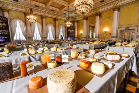 ExpoQueijo: produtores de 19 países disputam prêmio mais cobiçado da América em MG