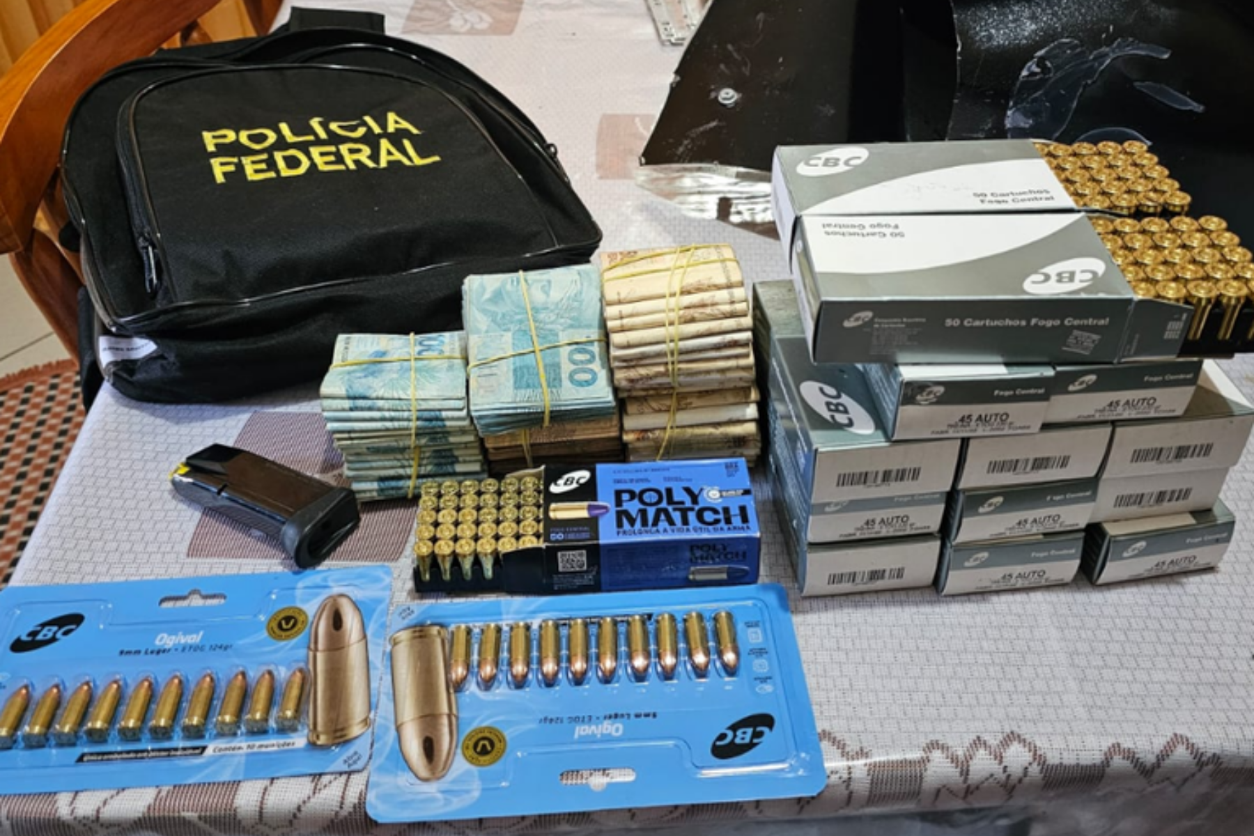 Operações da PF em MG miram redes de migração ilegal para os EUA e sequestro de casal