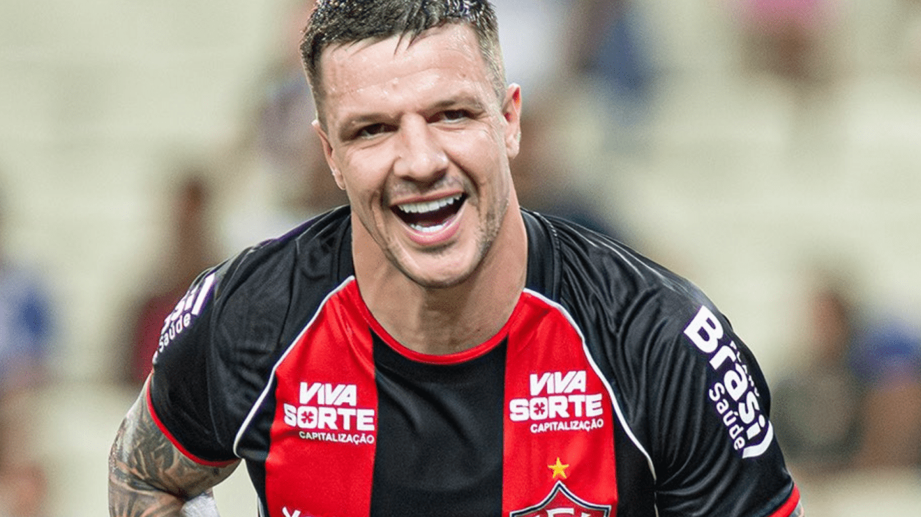 Vitória vence Fortaleza de virada e leva vantagem na final da Copa do Nordeste