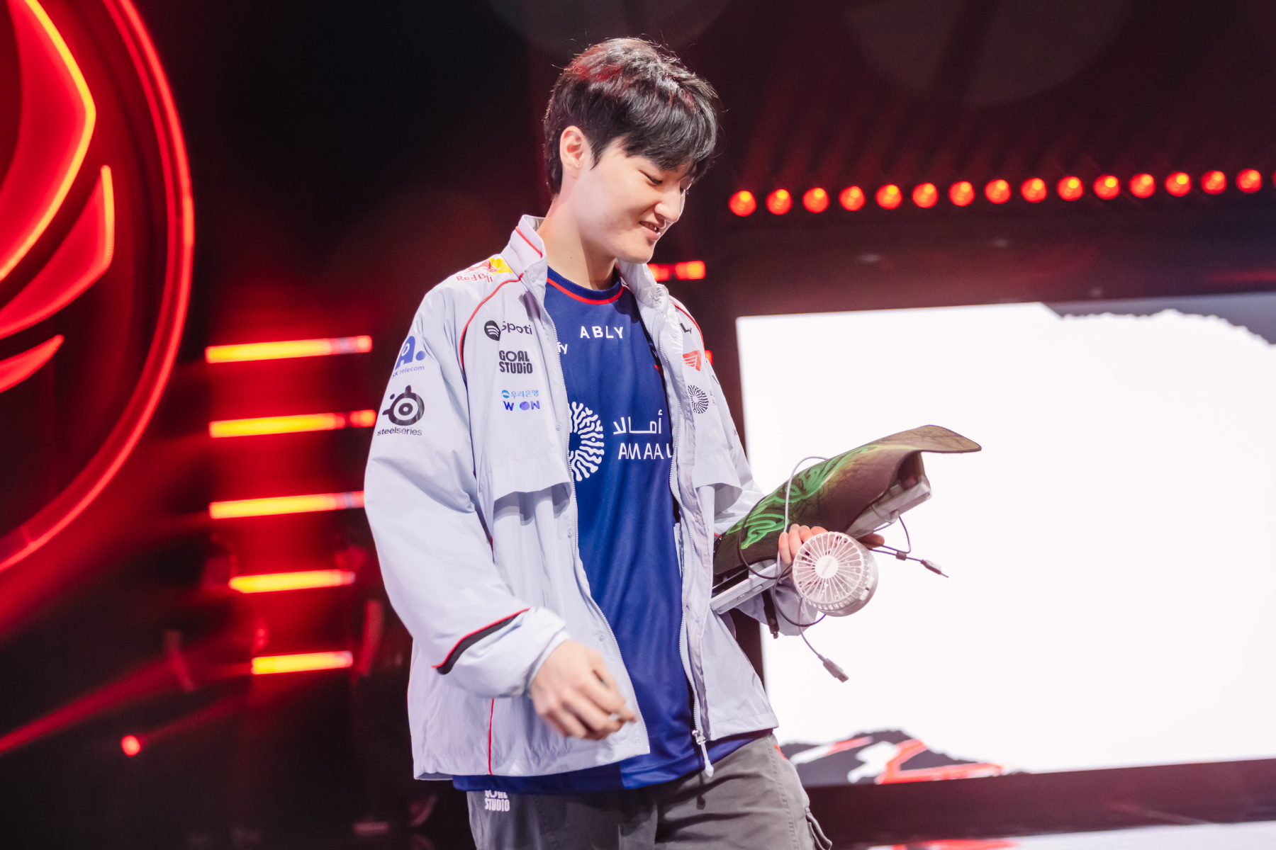 MSI 2026: T1 atropela KC e fica a um passo da fase principaI; Liquid vence e elimina DCG
