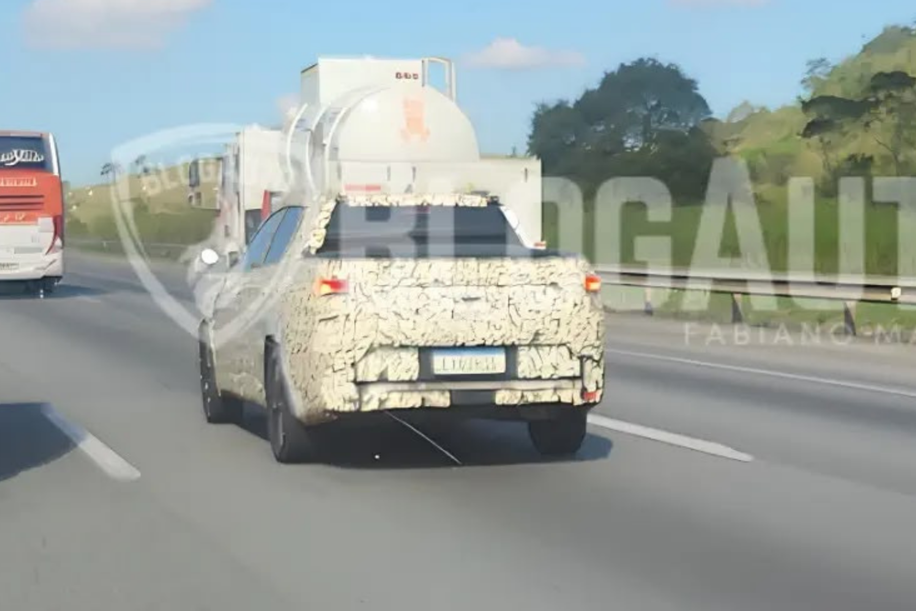 Corolla picape está em fase de testes para enfrentar a Toro em 2027