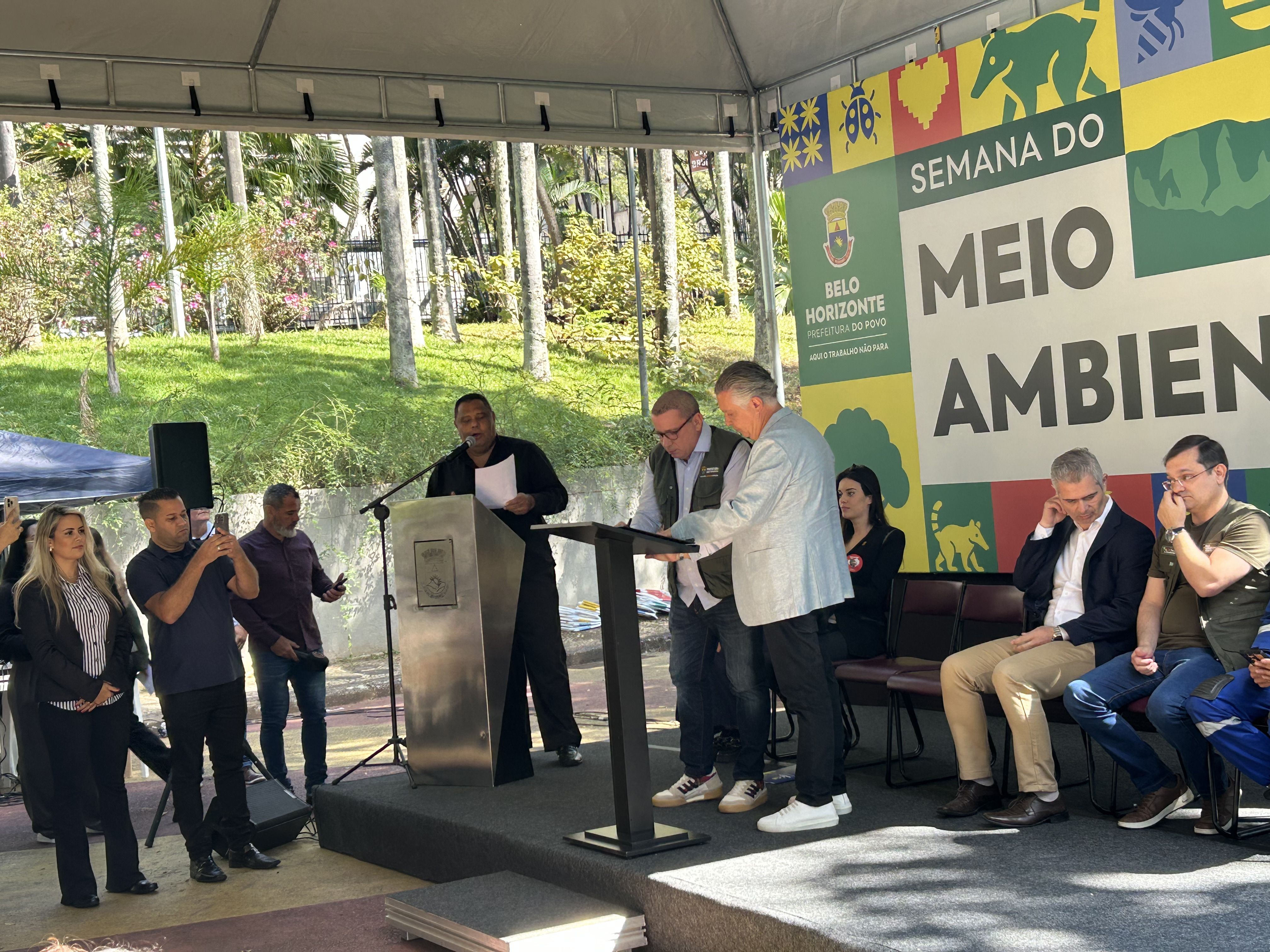 Requalificação da Pampulha e plantio de 130 árvores por dia integram pacote ambiental da PBH