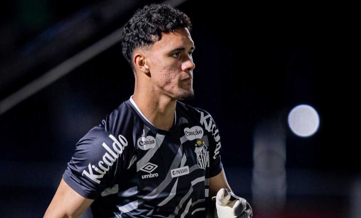 Santos renova com promessa da base; veja detalhes