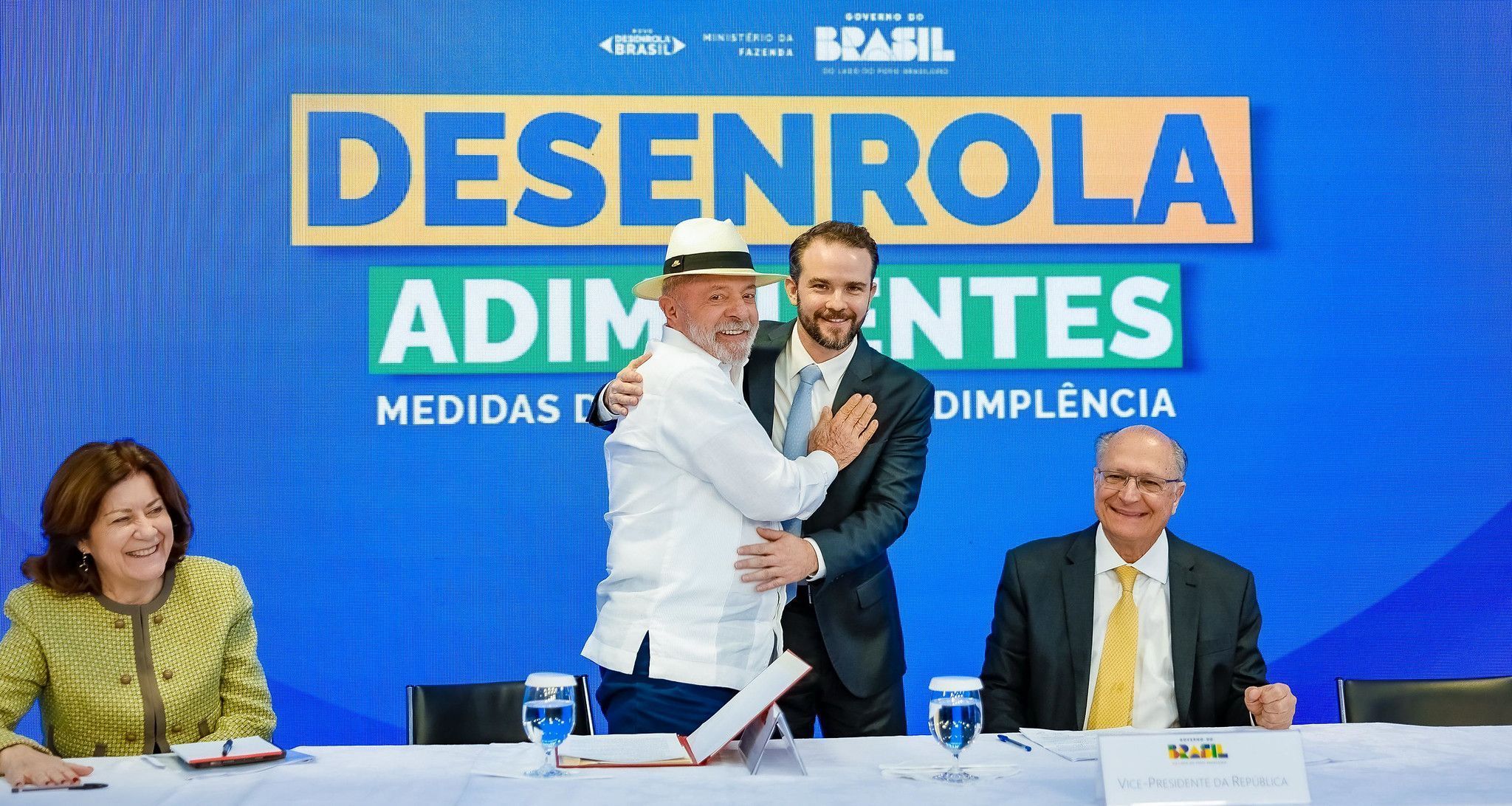 Fazenda anuncia uso do FGTS como garantia de crédito consignado para CLT