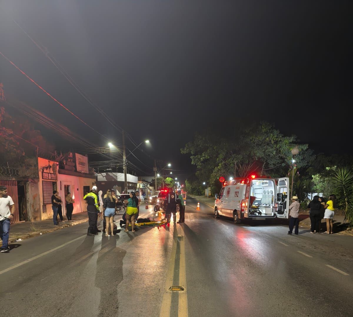 Idosa fica gravemente ferida após ser atropelada por motocicleta em Montes Claros