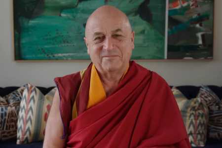 Monge Matthieu Ricard, o homem mais feliz do mundo