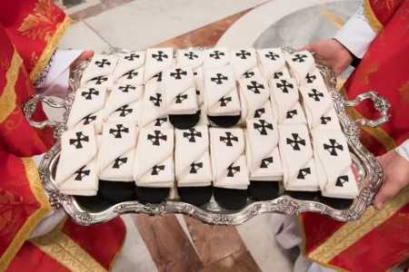 Pálios serão entregues aos arcebispos metropolitanos no Vaticano • Vatican News