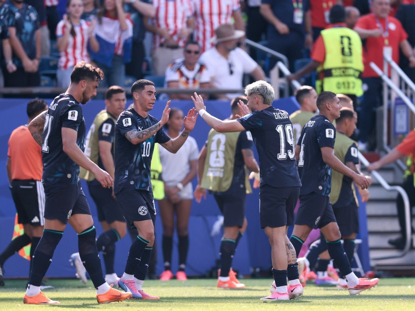 Eliminada, Alemanha perde primeira decisão por pênaltis em Copas do Mundo