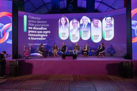 Tecnologia e inovação no campo encerram debates do ciclo agro do Eloos Itatiaia