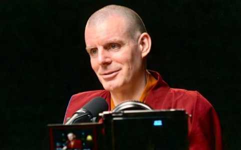 Lama Rinchen, monge budista