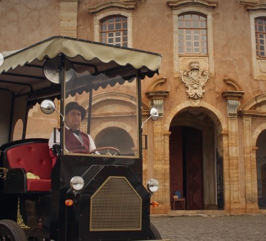Mariana divulga passeio de charrete elétrica pelo Centro Histórico