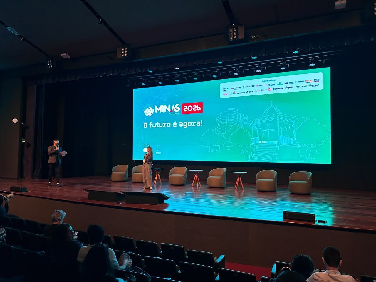 Minas Summit 2026 reúne 11 mil pessoas para debater inovação e negócios em BH