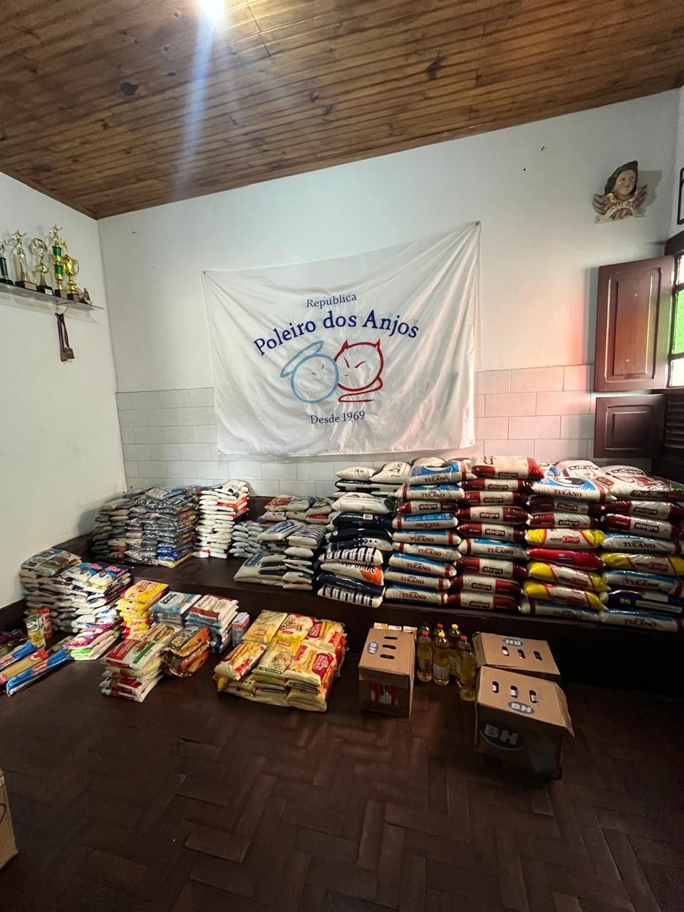 Festa Junina de repúblicas arrecada 911 quilos de alimentos e mantém campanha de doações em OP