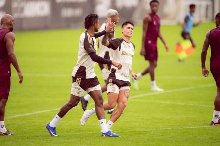 Bruno Henrique fez o gol da atividade desta sexta-feira