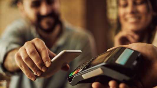 Decisão da forma de pagamento se conecta à realidade financeira do consumidor