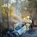 Jovem morre após colisão frontal e incêndio de veículo na MGC-135, em Engenheiro Navarro