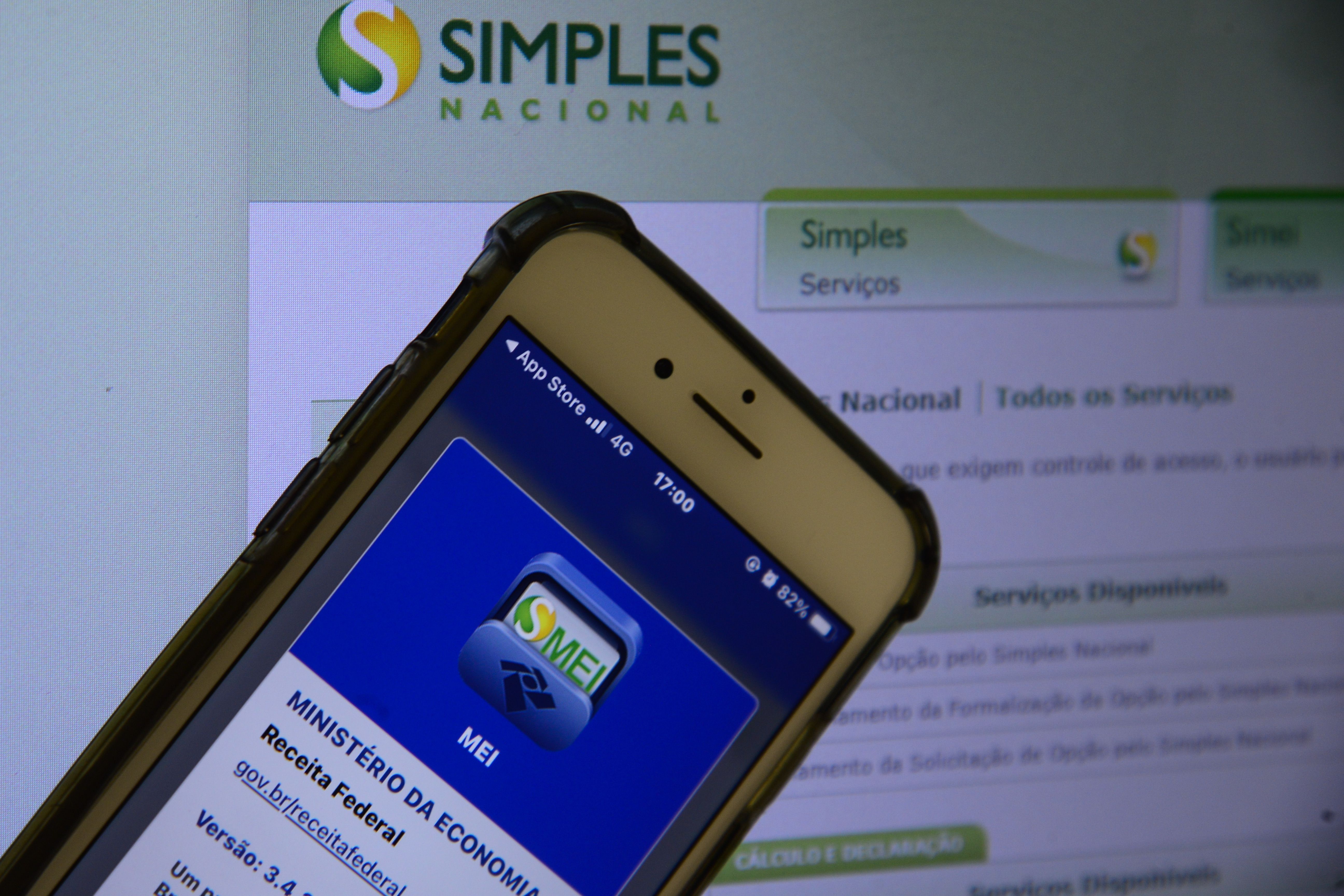 Relator da proposta que atualiza o Simples Nacional defende compensação por fim da 6x1