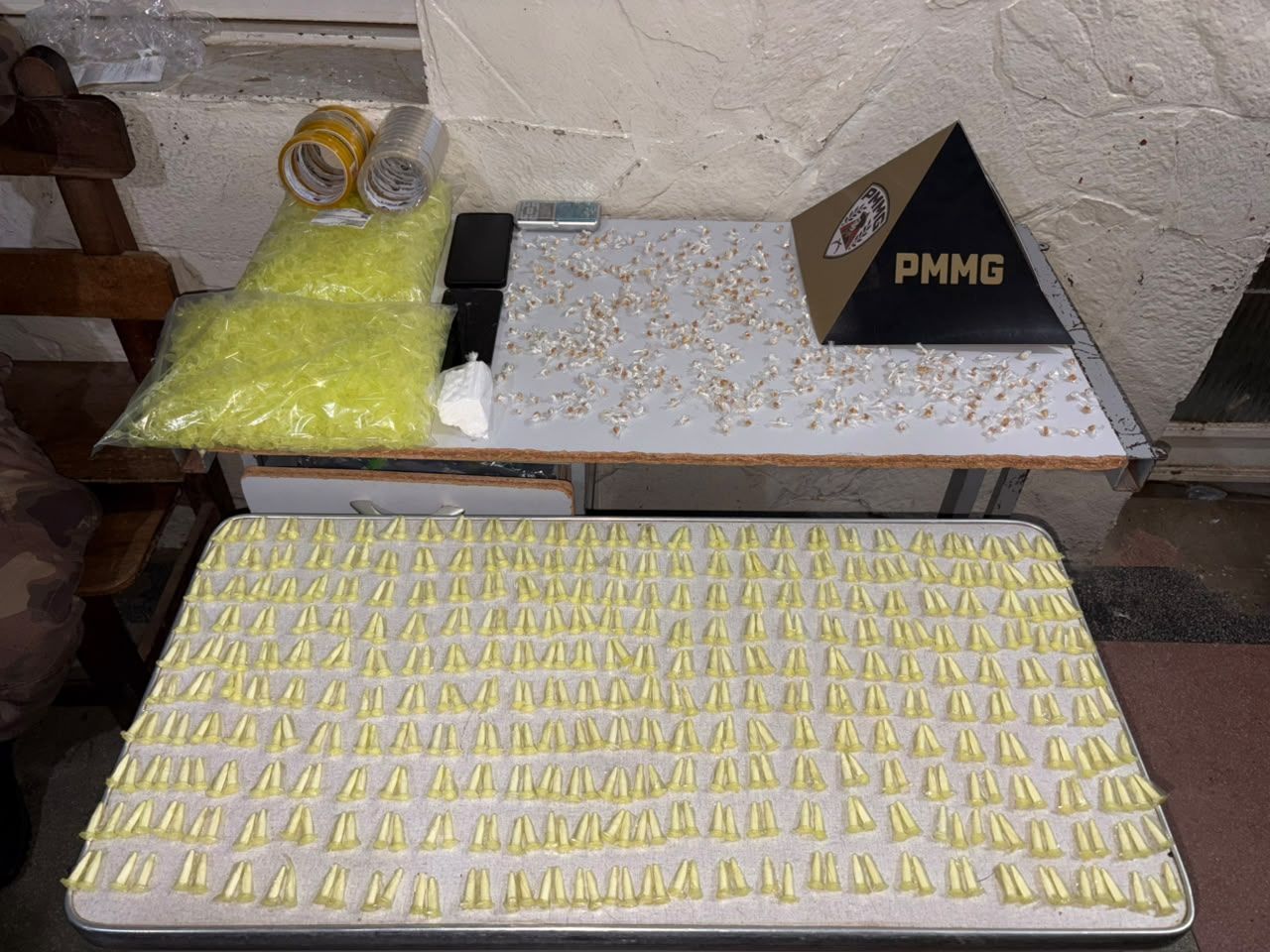 Casal é preso com grande quantidade de drogas durante operação da PM em Montes Claros