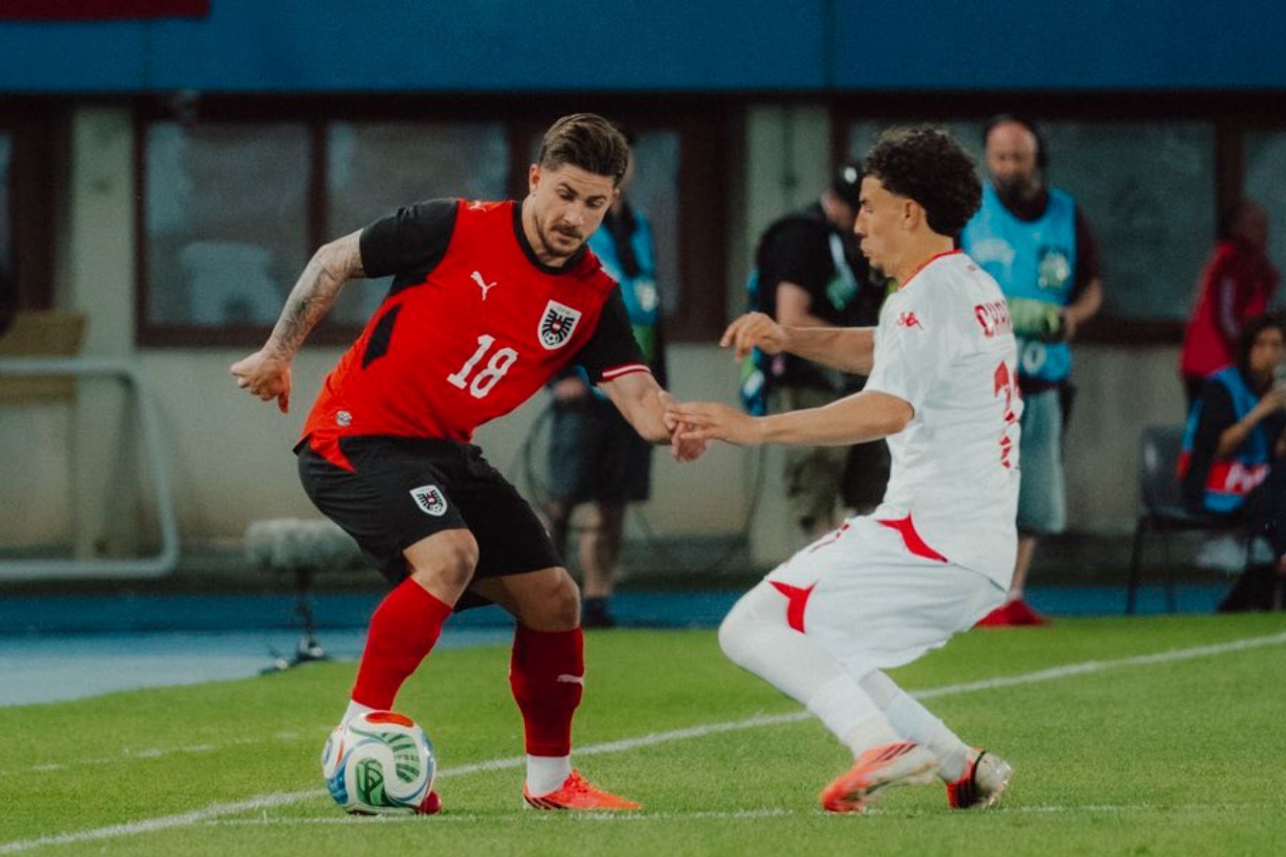 Com um a menos, Áustria vence Tunísia no último jogo antes da Copa do Mundo